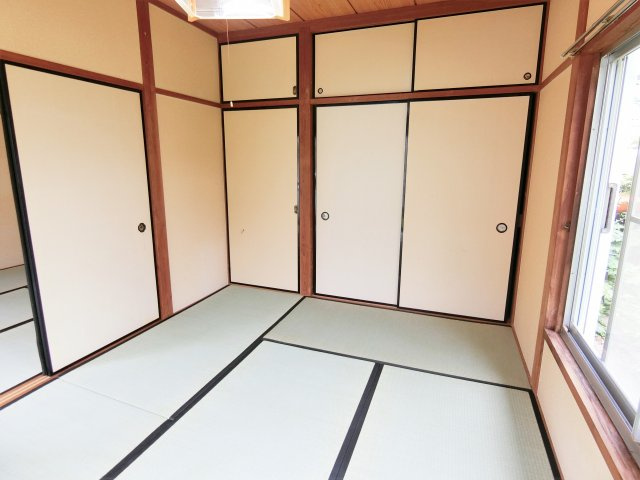 ハイツ小竹D棟の和室
