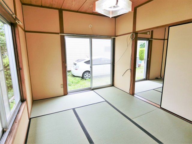 ハイツ小竹D棟の和室