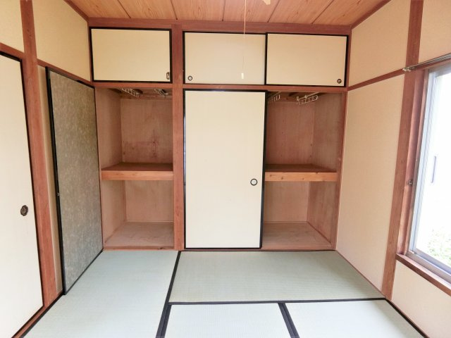 ハイツ小竹D棟の和室