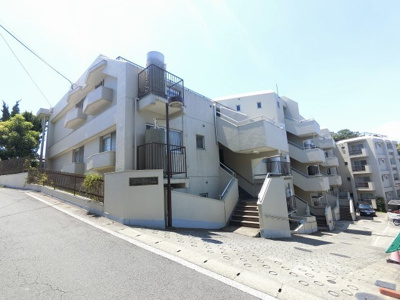 【外観】 | ベルメゾンエスペランス狩場台 | 総戸数３３戸、昭和５７年１２月築、自主管理につき管理費を安く抑えられます。