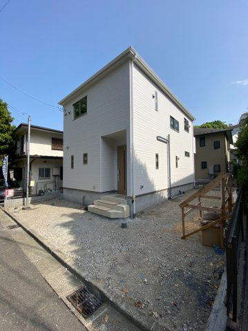 横浜市金沢区釜利谷南 新築戸建て 駐車場3台 弘明寺の戸建て住宅 株式会社living Room