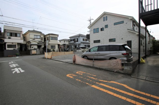 【前面道路含む現地写真】