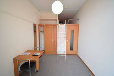 【寝室】 | レオパレスmio posto