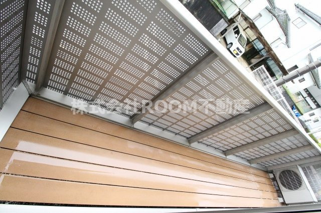 花笑み荘のバルコニー|落ち着いた時間を過ごせるバルコニーです