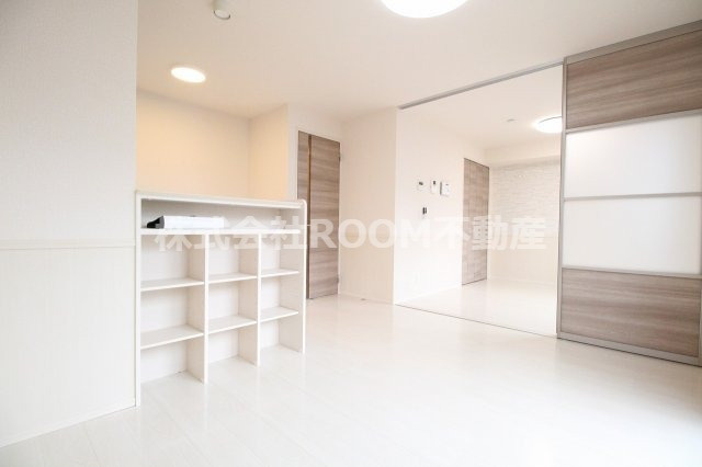 花笑み荘の居間・リビング|こちらの居間で趣味の時間をお楽しみください