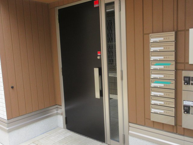 セジュール西明石のエントランス