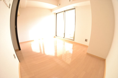 【洋室】 | レジュールアッシュ谷町 | コンパクトで使いやすい洋室です