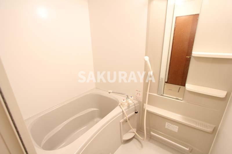 ヴィラ・ロージェの浴室|現況と異なる場合がございます。