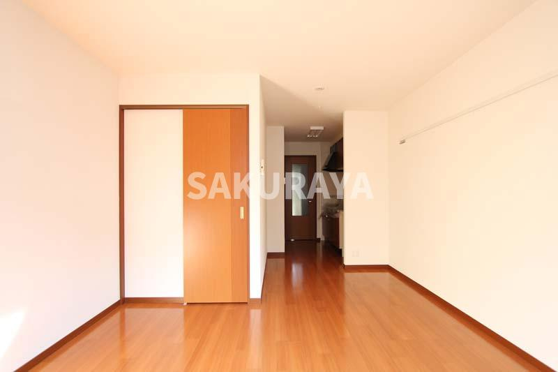 ヴィラ・ロージェの洋室|現況と異なる場合がございます。