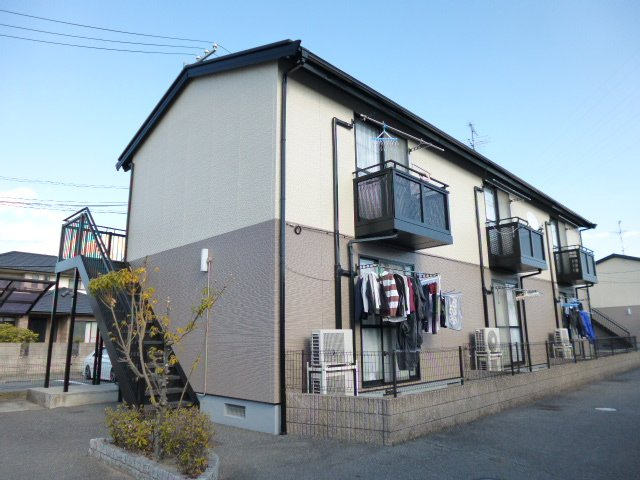 倉敷市四十瀬のアパートの外観