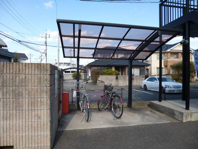 倉敷市四十瀬のアパートのその他共用部分|駐輪場