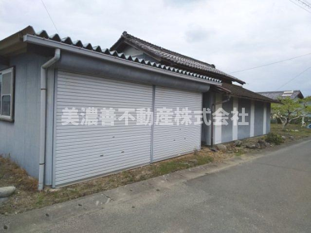 ５６８０３　岐阜市則松土地の前面道路含む現地写真
