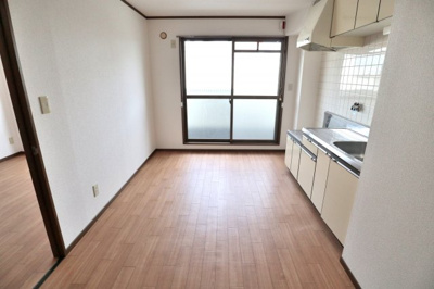 【居間・リビング】 | マンションツイン77 | ゆったり過ごせる居間です