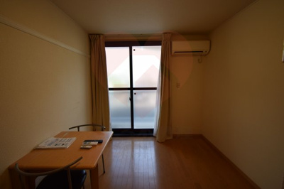 【居間・リビング】 | レオパレスレグルス八幡