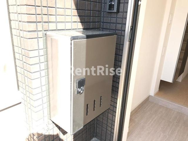 ヒラソールのバルコニー|宅配ＢＯＸ