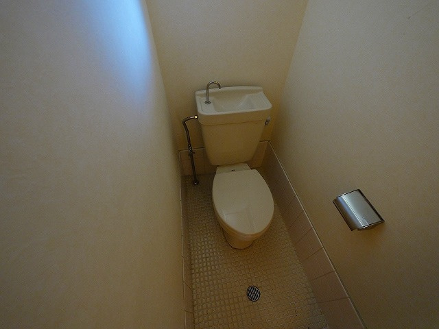 メゾン上杉のトイレ|コンパクトで使いやすいトイレです