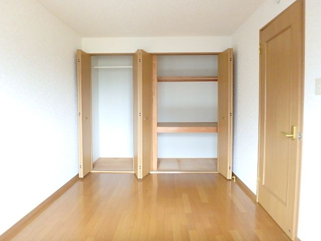 【収納】 | プレイスコート住吉 | 北側洋室収納