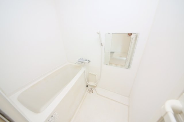 BlueWing鯉江本町の浴室