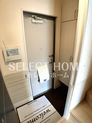 【玄関】 | Ｗｉｎｇ小豆坂 | 落ち着いた玄関です