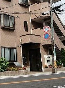 サニーシャトル のエントランス