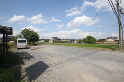 【外観】 | 間口土地 | 南西側より本物件を撮影