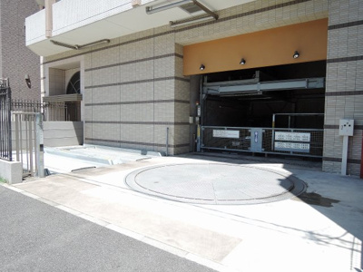 【駐車場】 | スタジオデン横濱関内 | 機械式駐車場です。