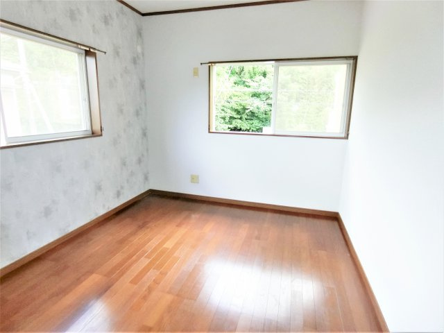 幸田貸家の洋室