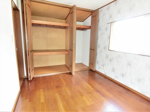 幸田貸家の洋室