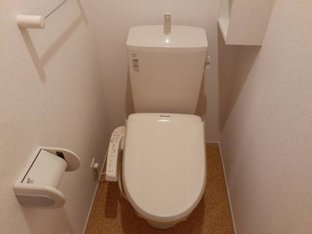 ポム・ダムールのトイレ