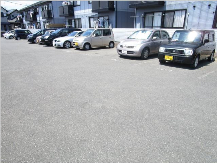ガーデニアⅡの駐車場|駐車場です