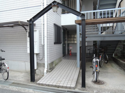 【エントランス】 | グランドハイツ