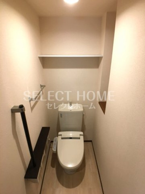 【トイレ】 | グランブルーⅡ | 同型タイプコンパクトで使いやすいトイレです