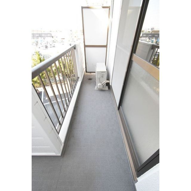 ラ バンリュ東合川【キャッシュバック対象物件】のバルコニー|広々としたバルコニーです※現状優先