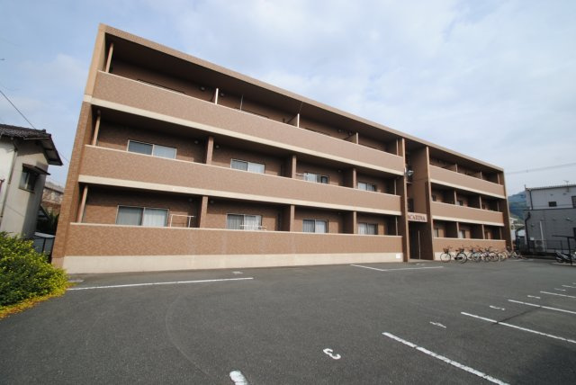 アカリナの外観