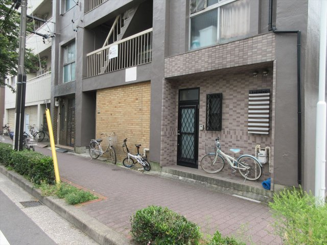 近藤ビルのエントランス|近藤ビル