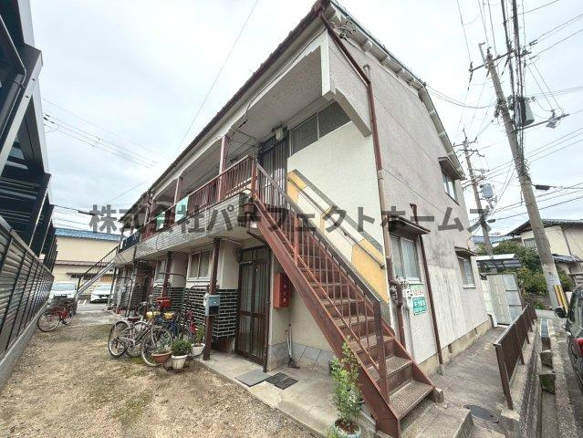 西辻文化（池田1丁目）のエントランス|ゆとりのあるエントランスです