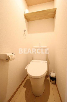 【トイレ】 | サンフェリシアン東福寺 | 落ち着いた色調のトイレです