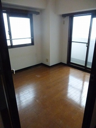 ライオンズマンション水前寺第３ 弐番館の洋室