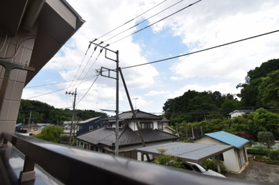 【展望】 | 武蔵村山市本町5丁目　中古戸建 | 武蔵野の緑を存分に楽しめるのは、低層住宅地域ならではの眺望。夜は星空を見ながらご家族で語り合いを…