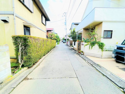 【前面道路含む現地写真】 | 小平市小川町第16 | 東側約4ｍ私道