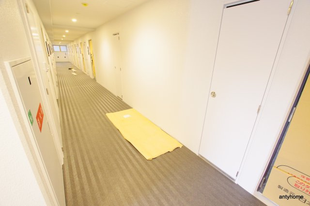 エステムコート新大阪13ニスタ　仲介手数料無料のロビー