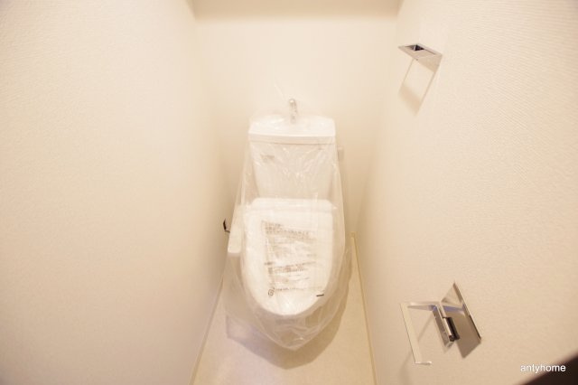 エステムコート新大阪13ニスタ　仲介手数料無料のトイレ