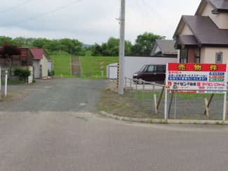 【前面道路含む現地写真】