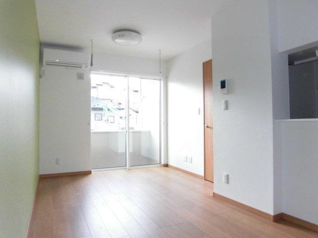 リッチヒルズ城西町の居間・リビング