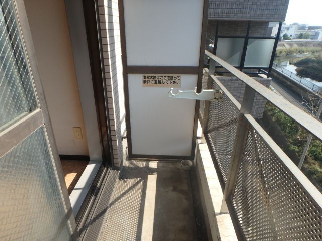 メゾン・ド・ヴェリテのバルコニー|他のお部屋の参考写真となります。