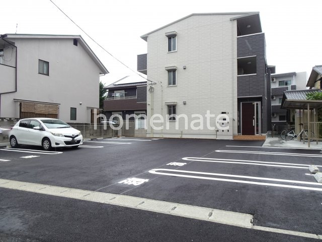 熊本市中央区琴平１丁目のアパートの駐車場