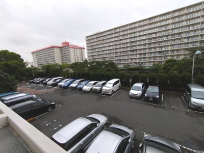 【駐車場】 | 関目北すみれハイツ2号棟 | 敷地内駐車場。