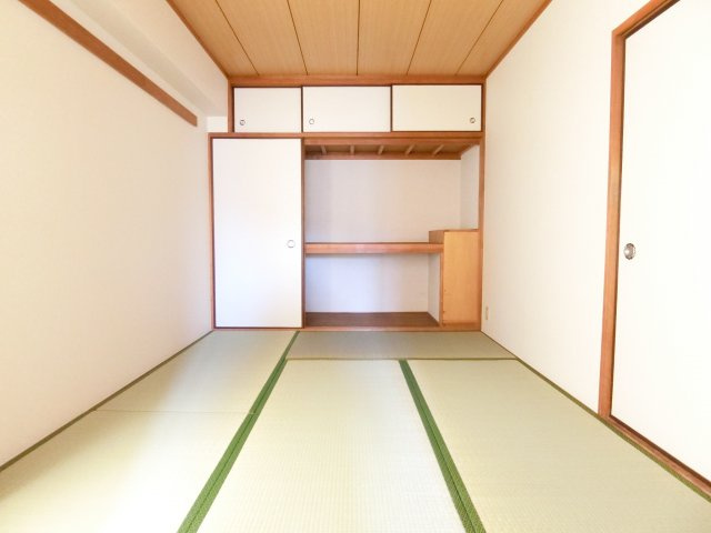 麻野ビルの収納