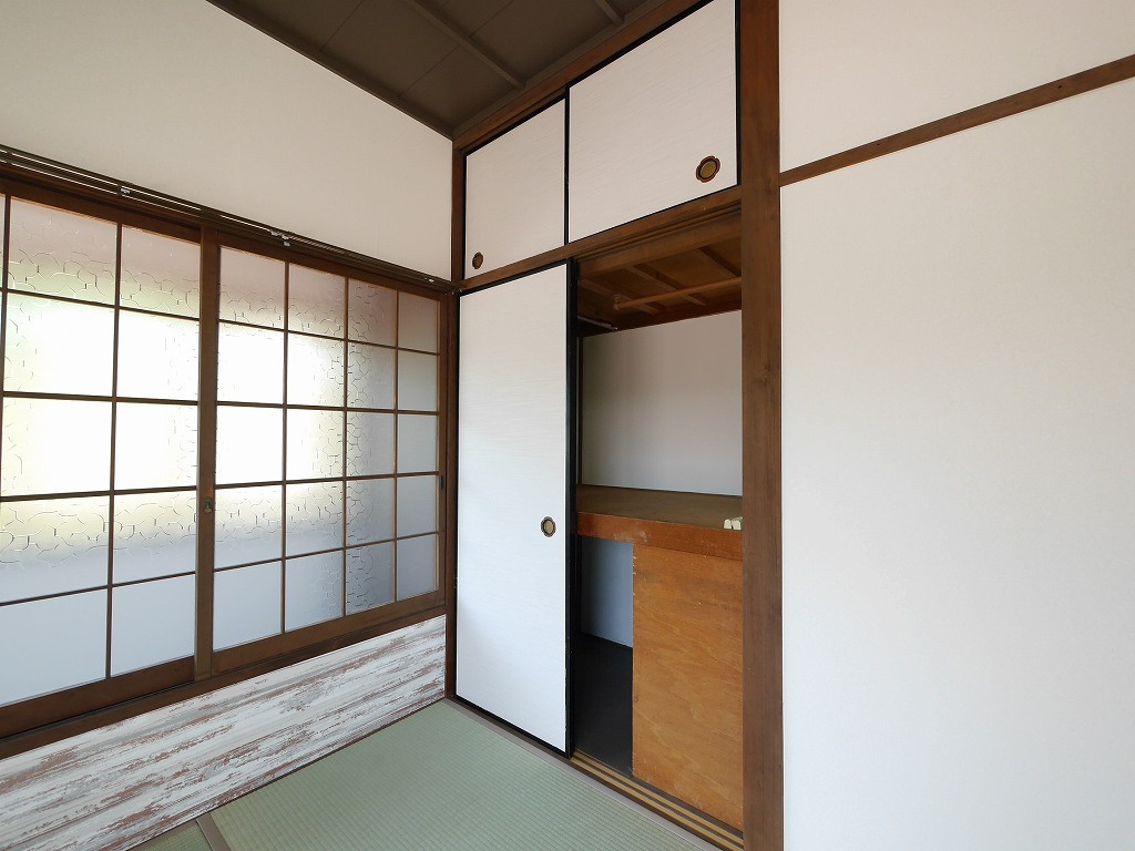 須磨区妙法寺字東谷839-13戸建の収納