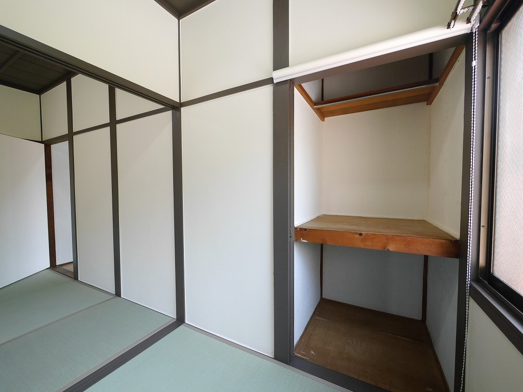 須磨区妙法寺字東谷839-13戸建の収納